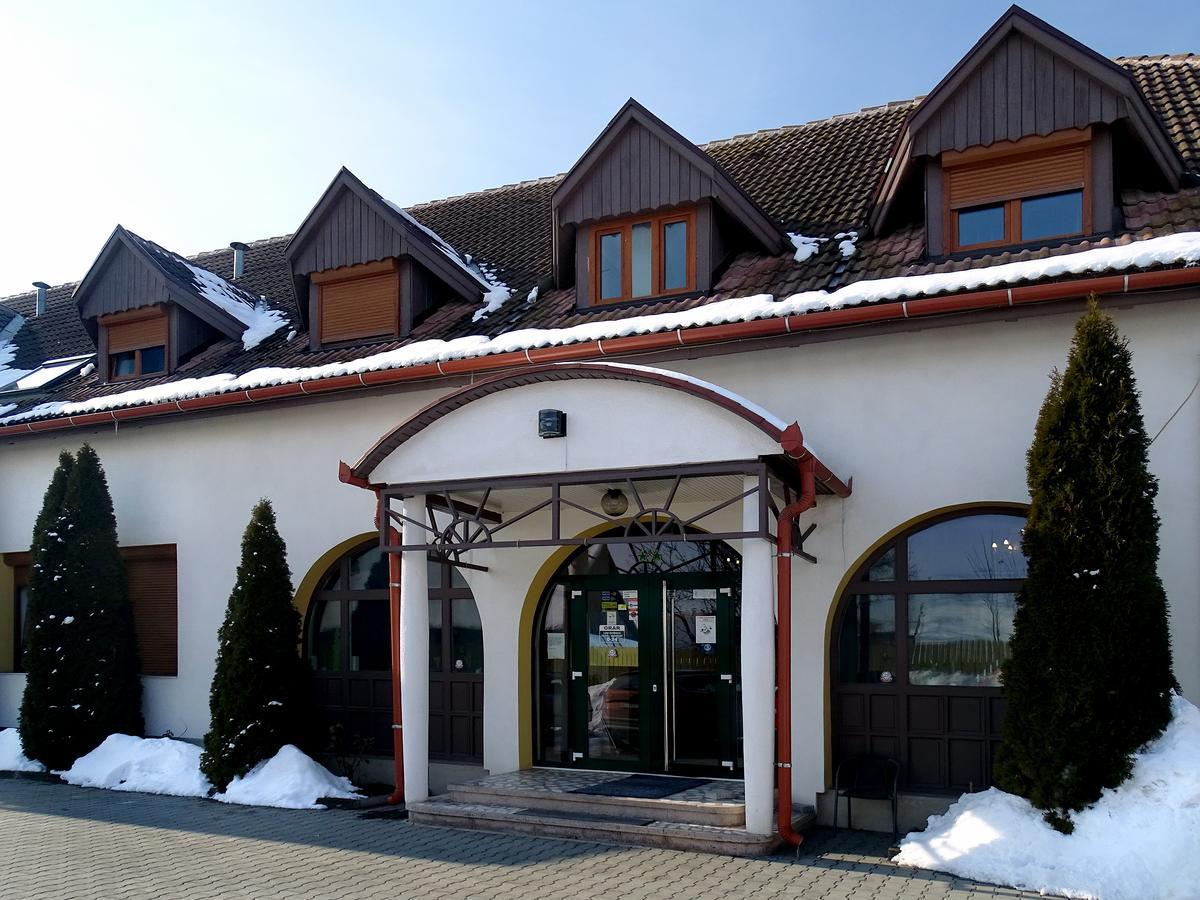Prince Hotel 미에르쿠리에씨우크 외부 사진